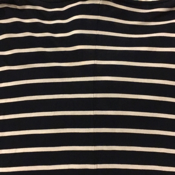 NWOT Gap navy blue and white stripe V-neck top - Picture 2 of 3